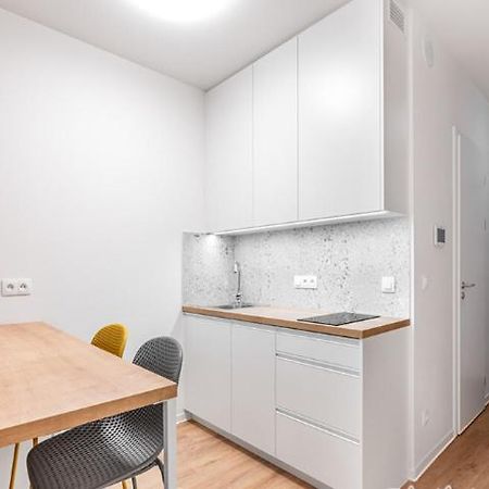 Modern Studio Near Airport And City Centre! Διαμέρισμα Πράγα Εξωτερικό φωτογραφία